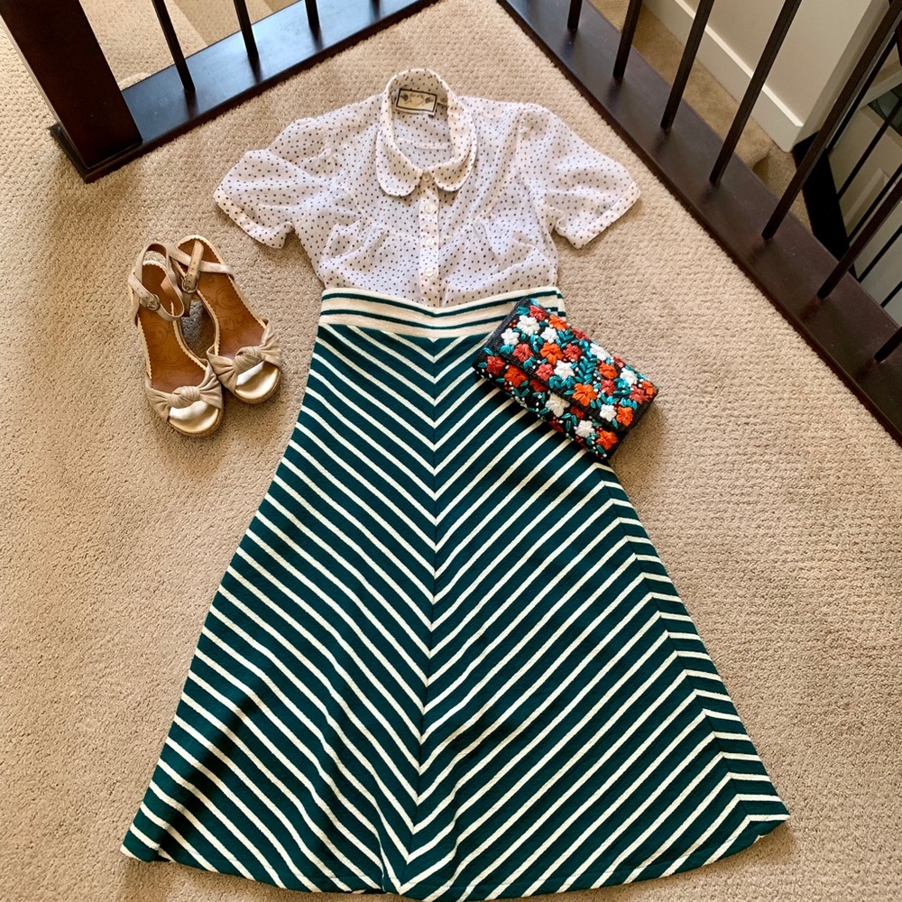 Anthropologie Harlyn Green Chevron Midi Skirt